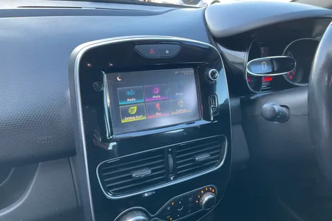 10 of 40 for RENAULT CLIO 1.5 dCi 90 Dynamique S Nav 5dr