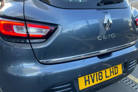 16 of 40 for RENAULT CLIO 1.5 dCi 90 Dynamique S Nav 5dr