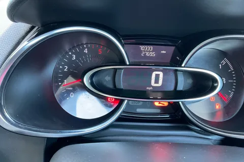 24 of 40 for RENAULT CLIO 1.5 dCi 90 Dynamique S Nav 5dr