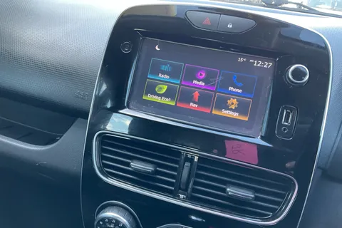 25 of 40 for RENAULT CLIO 1.5 dCi 90 Dynamique S Nav 5dr