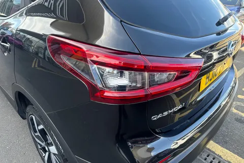 BJ18PNY Nissan Qashqai 1.2 DiG-T Tekna 5dr Xtronic Thumbnail #20