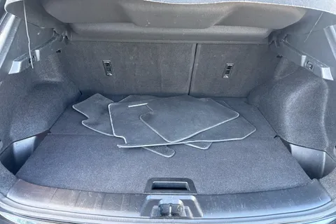 BJ18PNY Nissan Qashqai 1.2 DiG-T Tekna 5dr Xtronic Thumbnail #22