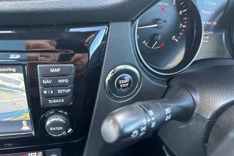 BJ18PNY Nissan Qashqai 1.2 DiG-T Tekna 5dr Xtronic Thumbnail #28