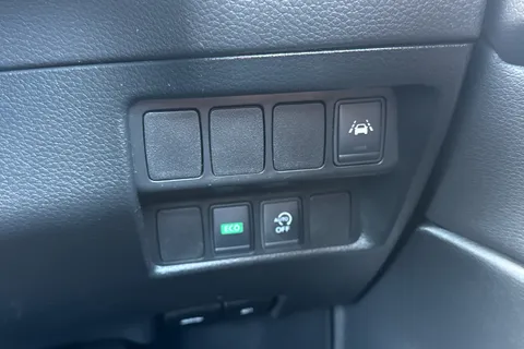 BJ18PNY Nissan Qashqai 1.2 DiG-T Tekna 5dr Xtronic Thumbnail #30