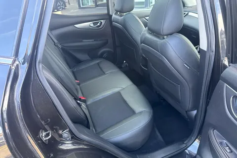 BJ18PNY Nissan Qashqai 1.2 DiG-T Tekna 5dr Xtronic Thumbnail #31
