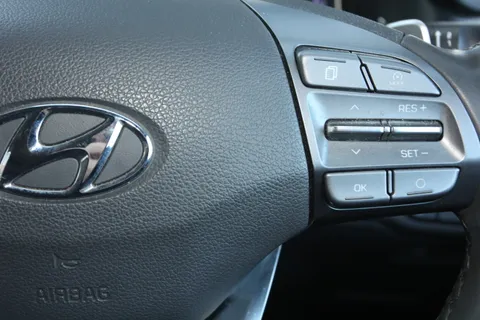 KV70VHK Hyundai Ioniq 1.6 GDi Hybrid Premium 5dr DCT Thumbnail #22