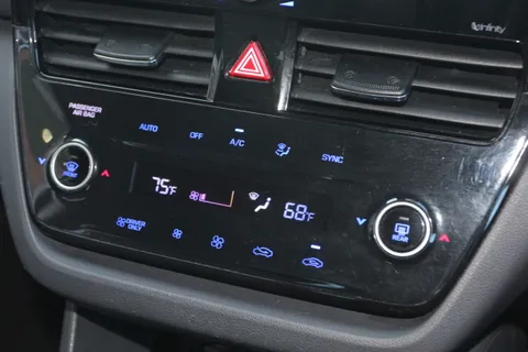 KV70VHK Hyundai Ioniq 1.6 GDi Hybrid Premium 5dr DCT Thumbnail #28