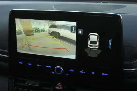 KV70VHK Hyundai Ioniq 1.6 GDi Hybrid Premium 5dr DCT Thumbnail #30