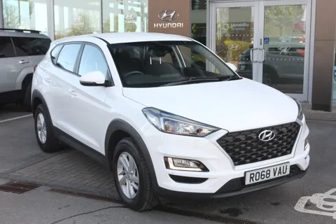 RO68VAU Hyundai Tucson 1.6 GDi S Connect 5dr 2WD Thumbnail #1