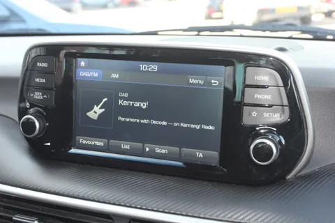 RO68VAU Hyundai Tucson 1.6 GDi S Connect 5dr 2WD Thumbnail #24