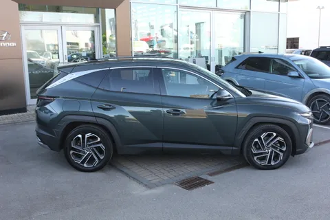 SK25ZZE Hyundai Tucson 1.6T Plug-in Hybrid Ultimate 5dr 4WD Auto Thumbnail #3