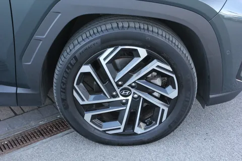 SK25ZZE Hyundai Tucson 1.6T Plug-in Hybrid Ultimate 5dr 4WD Auto Thumbnail #4
