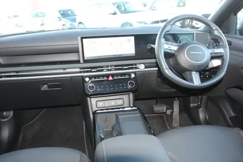 SK25ZZE Hyundai Tucson 1.6T Plug-in Hybrid Ultimate 5dr 4WD Auto Thumbnail #14