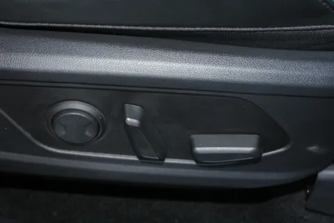 SK25ZZE Hyundai Tucson 1.6T Plug-in Hybrid Ultimate 5dr 4WD Auto Thumbnail #21