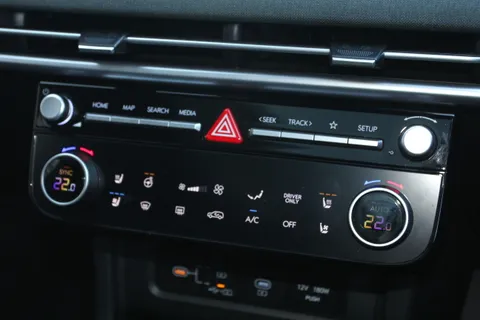 SK25ZZE Hyundai Tucson 1.6T Plug-in Hybrid Ultimate 5dr 4WD Auto Thumbnail #31