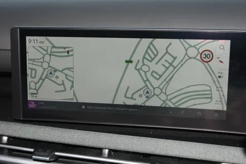 SK25ZZE Hyundai Tucson 1.6T Plug-in Hybrid Ultimate 5dr 4WD Auto Thumbnail #32