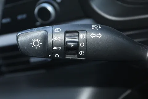 VU21OHV Hyundai i20 1.0T GDi 48V MHD Premium 5dr DCT Thumbnail #22