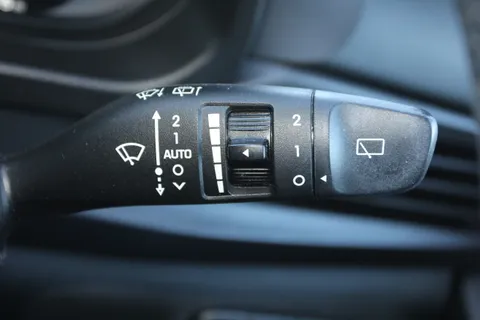 VU21OHV Hyundai i20 1.0T GDi 48V MHD Premium 5dr DCT Thumbnail #23