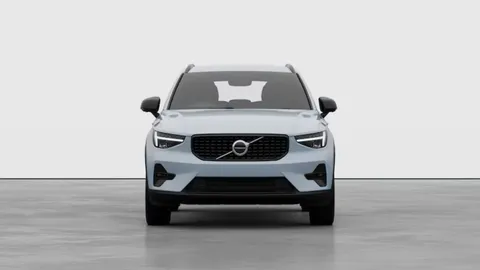  Volvo XC40 B4P PLUS Thumbnail #2