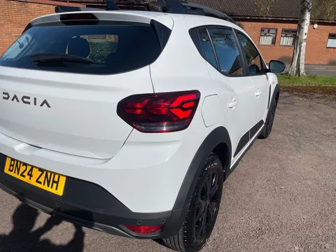 BN24ZNH Dacia Sandero Stepway 1.0 TCe Extreme 5dr Thumbnail #26