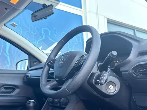 14 of 33 for Dacia Sandero 1.0 TCe Bi-Fuel Essential 5dr