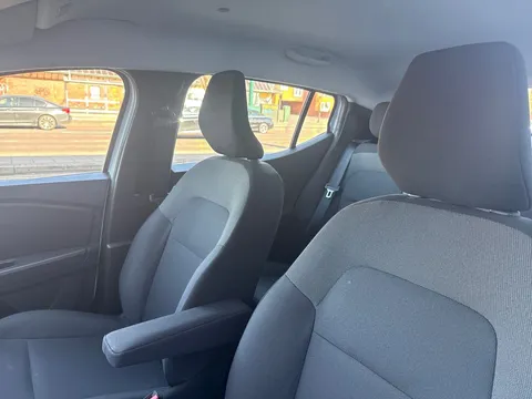 16 of 33 for Dacia Sandero 1.0 TCe Bi-Fuel Essential 5dr