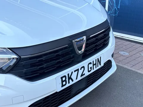 18 of 33 for Dacia Sandero 1.0 TCe Bi-Fuel Essential 5dr