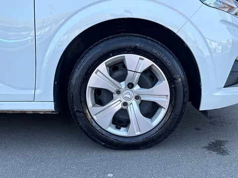 31 of 33 for Dacia Sandero 1.0 TCe Bi-Fuel Essential 5dr