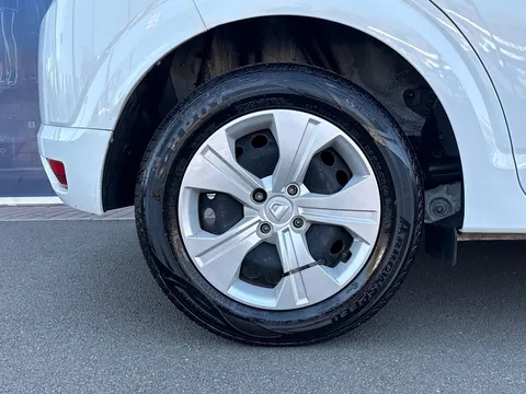 33 of 33 for Dacia Sandero 1.0 TCe Bi-Fuel Essential 5dr