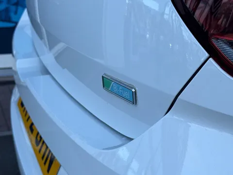 21 of 33 for Dacia Sandero 1.0 TCe Bi-Fuel Essential 5dr