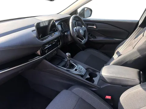 SL22CTE Nissan Qashqai 1.3 DiG-T MH N-Connecta 5dr Thumbnail #11