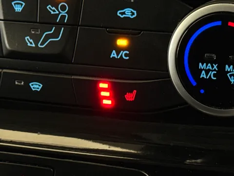 BG73JTV Ford Transit Custom 2.0 EcoBlue 130ps Low Roof Limited Van Thumbnail #22