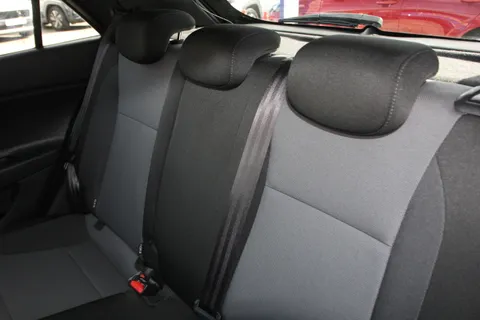 MA69FEK Hyundai i20 1.2 MPi Play 5dr Thumbnail #11