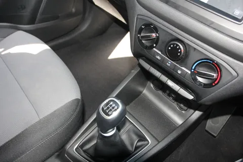 MA69FEK Hyundai i20 1.2 MPi Play 5dr Thumbnail #22