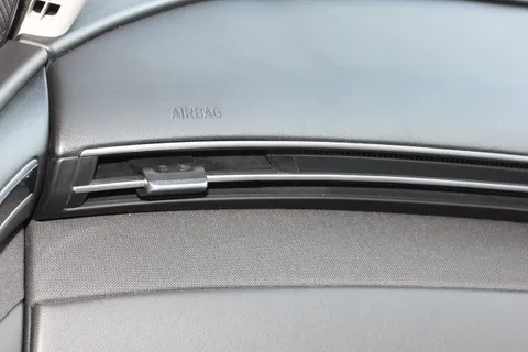 MH22KJF Hyundai Tucson 1.6 TGDi Hybrid 230 Premium 5dr 2WD Auto Thumbnail #10