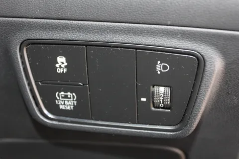 MH22KJF Hyundai Tucson 1.6 TGDi Hybrid 230 Premium 5dr 2WD Auto Thumbnail #17