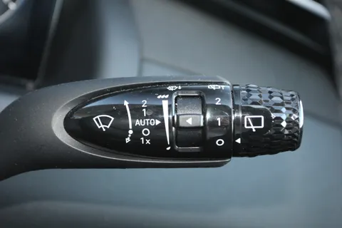 MH22KJF Hyundai Tucson 1.6 TGDi Hybrid 230 Premium 5dr 2WD Auto Thumbnail #23