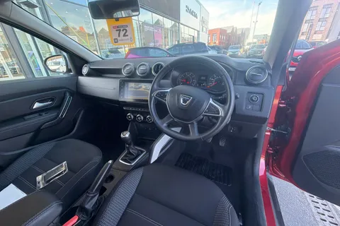 BD22XRC Dacia Duster 1.3 TCe 130 Prestige 5dr Thumbnail #4
