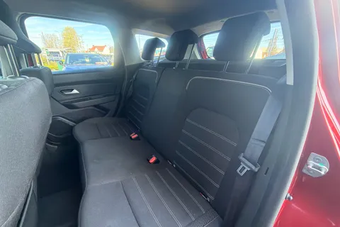 BD22XRC Dacia Duster 1.3 TCe 130 Prestige 5dr Thumbnail #10