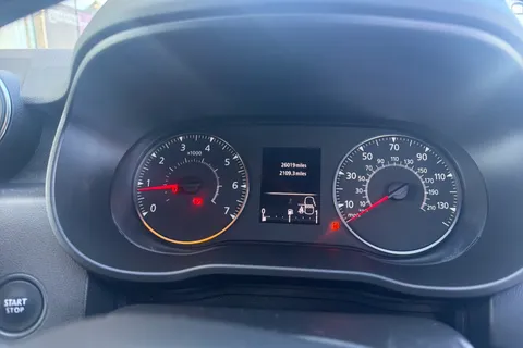 BD22XRC Dacia Duster 1.3 TCe 130 Prestige 5dr Thumbnail #12