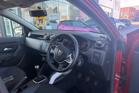 BD22XRC Dacia Duster 1.3 TCe 130 Prestige 5dr Thumbnail #23