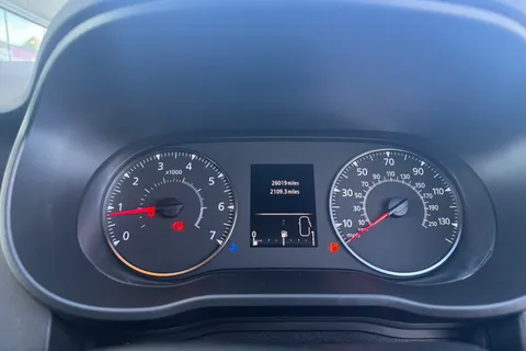 BD22XRC Dacia Duster 1.3 TCe 130 Prestige 5dr Thumbnail #34