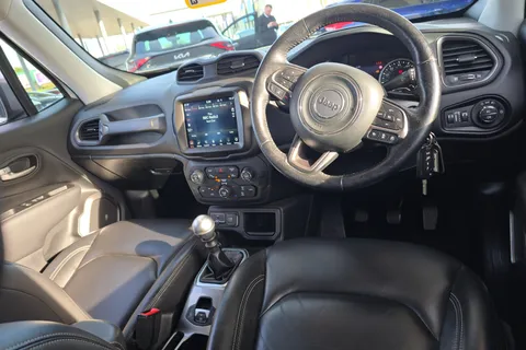 DN20GOE Jeep Renegade 1.0 T3 GSE Limited 5dr Thumbnail #4