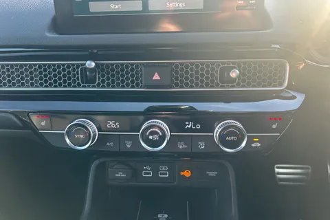 DE23YHT Honda Civic 2.0 eHEV Sport 5dr CVT Thumbnail #26