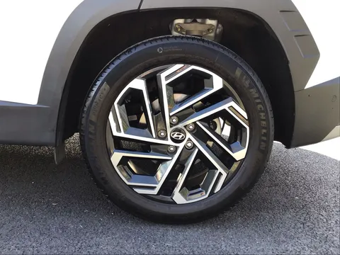 DX74ZXO Hyundai Tucson 1.6T Hybrid Ultimate 5dr Auto Thumbnail #5