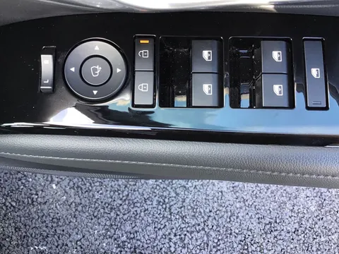 DX74ZXO Hyundai Tucson 1.6T Hybrid Ultimate 5dr Auto Thumbnail #28