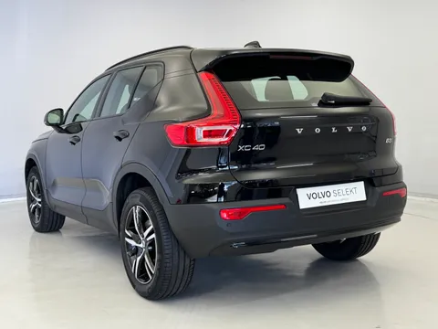 DX22LWH Volvo XC40 2.0 B3P Plus Dark 5dr Auto Thumbnail #8