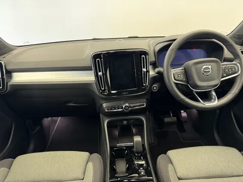 DX22LWH Volvo XC40 2.0 B3P Plus Dark 5dr Auto Thumbnail #11