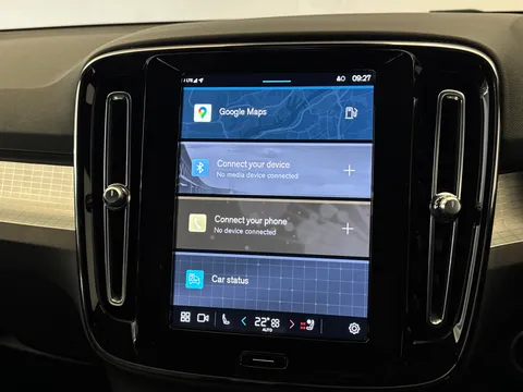 DX22LWH Volvo XC40 2.0 B3P Plus Dark 5dr Auto Thumbnail #26