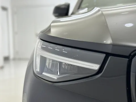 DX22LWH Volvo XC40 2.0 B3P Plus Dark 5dr Auto Thumbnail #36